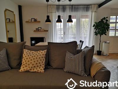 Chambre - 12 m² - 1 pièce