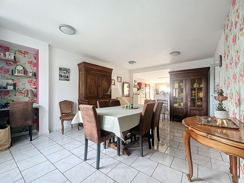 Maison - 149 m² - 7 pièces