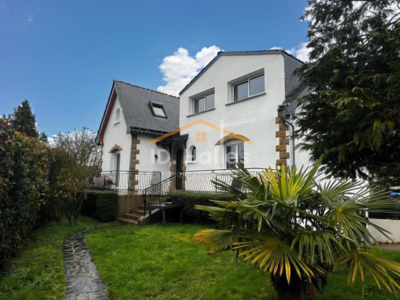 Maison - 168 m² - 6 pièces