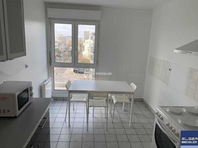 Appartement - 105 m² - 5 pièces