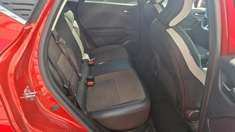 Renault Captur E-Tech Plug-In 160 Intens