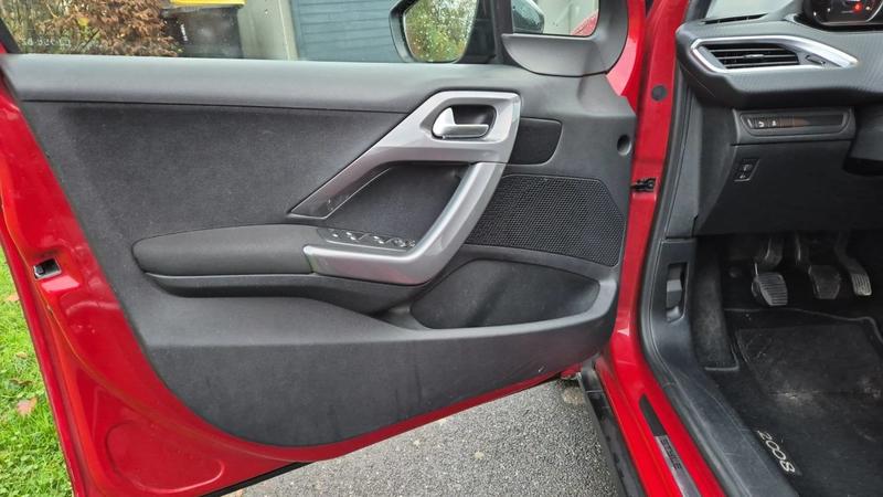 Peugeot 2008 1.6 BlueHDi 99 Style