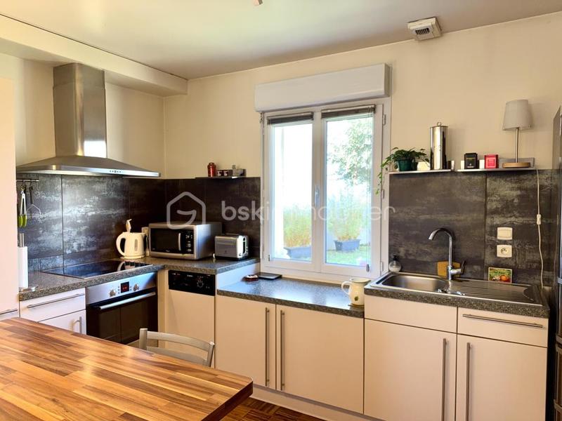 Maison traditionnelle - 105 m² - 5 pièces