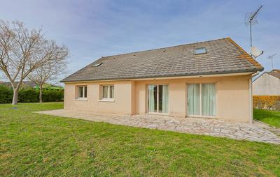 Maison - 151 m² - 8 pièces