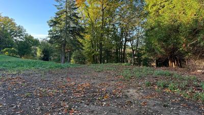 Terrain constructible - 1 835 m²