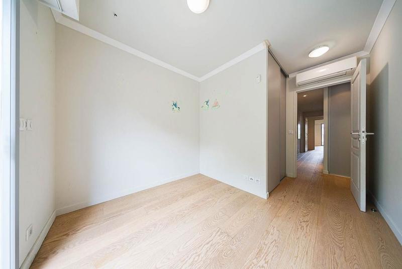 Appartement - 85 m² - 4 pièces