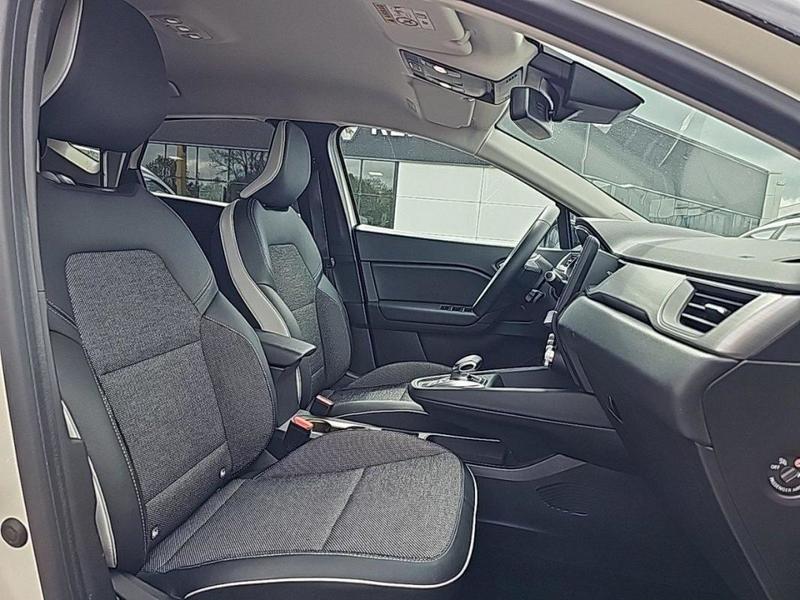 Renault Captur E-Tech Plug-in 160 Intens