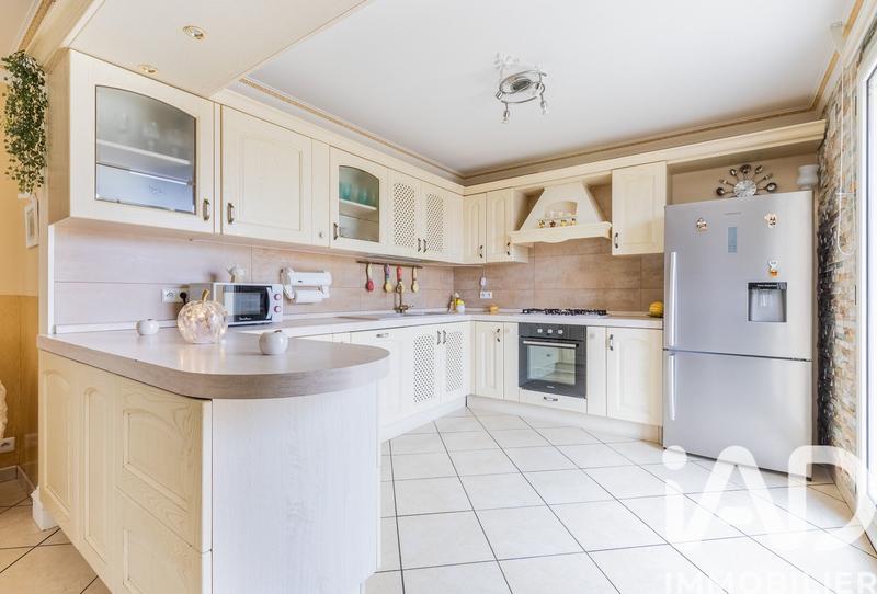 Maison - 136 m² - 6 pièces