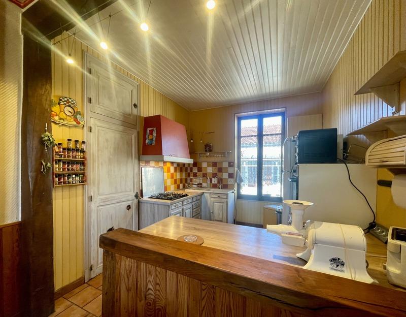 Maison - 179 m² - 8 pièces