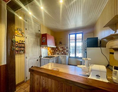 Maison - 179 m² - 8 pièces