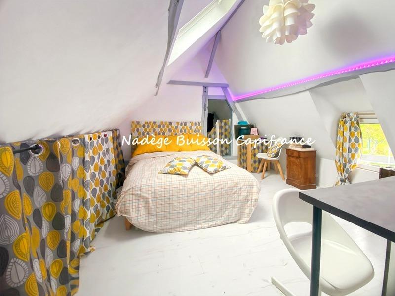 Maison traditionnelle - 140 m² - 7 pièces