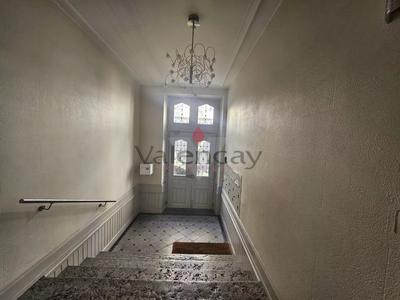 Appartement - 115 m² - 7 pièces