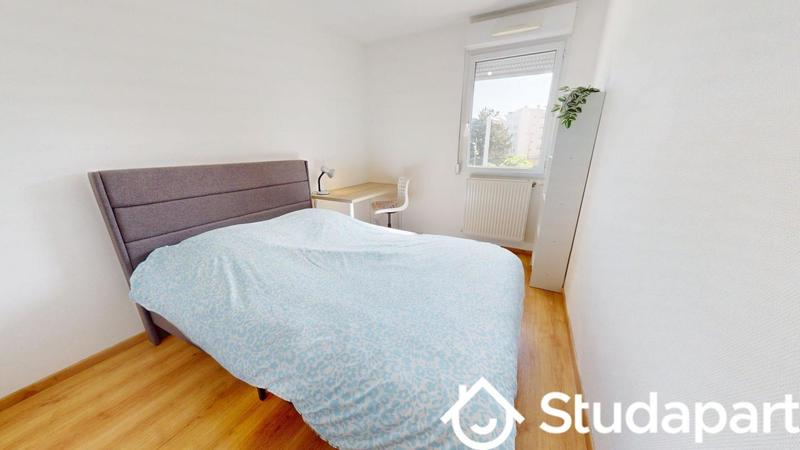 Chambre - 10 m² - 1 pièce