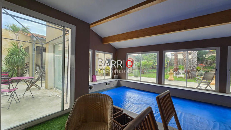 Villa - 265 m² - 6 pièces