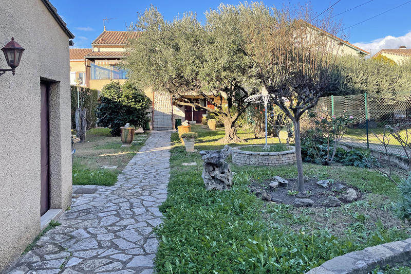 Maison - 142 m² - 7 pièces