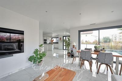 Maison - 118 m² - 5 pièces