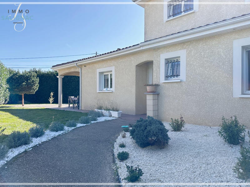 Maison - 140 m² - 5 pièces