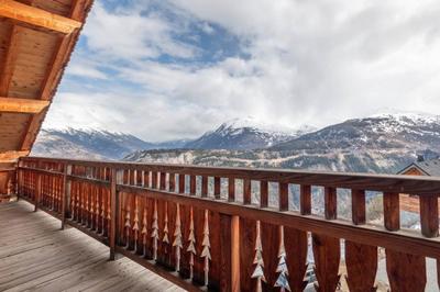 Châlet - 425 m² - 10 pièces