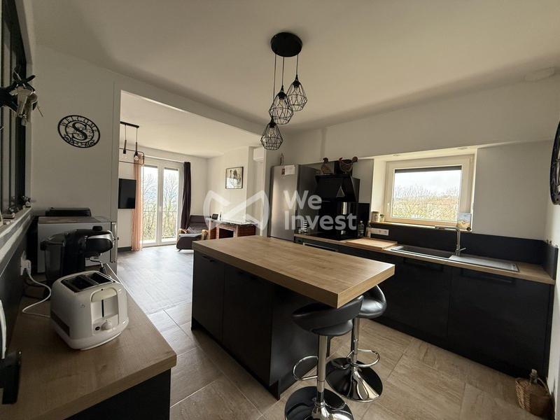 Maison traditionnelle - 85 m² - 4 pièces