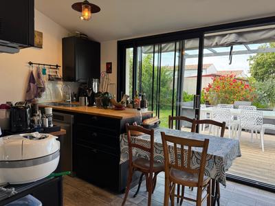 Maison - 95 m² - 4 pièces