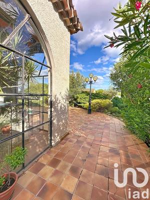 Maison - 236 m² - 7 pièces