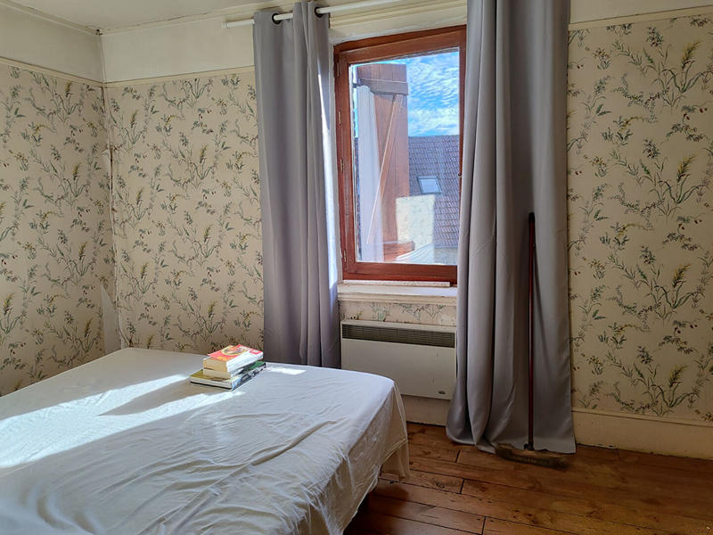 Maison - 93 m² - 5 pièces