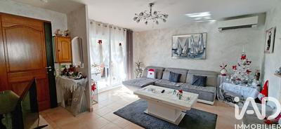 Maison - 93 m² - 4 pièces