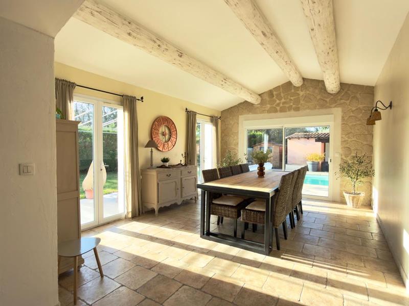 Villa - 120 m² - 5 pièces