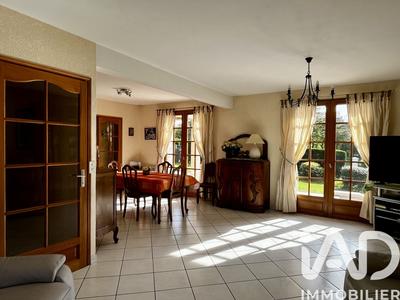 Maison - 142 m² - 7 pièces