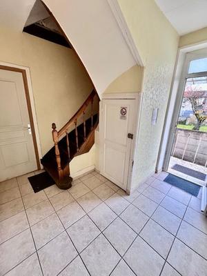 Immeuble - 212 m² - 10 pièces