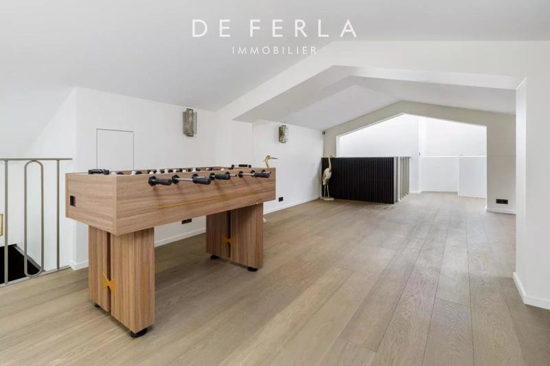 Appartement - 313 m² - 7 pièces