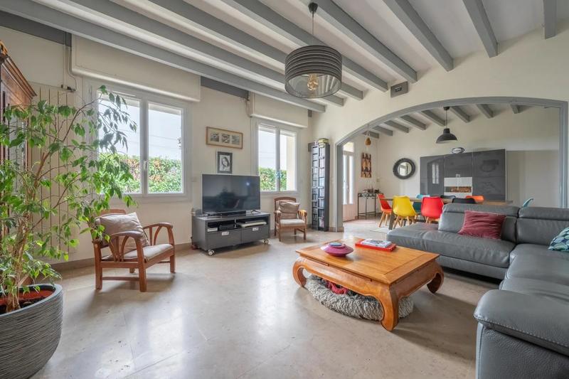 Maison - 157 m² - 7 pièces