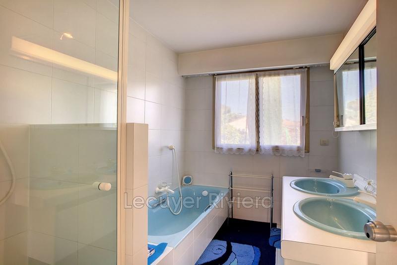 Maison contemporaine - 184 m² - 6 pièces