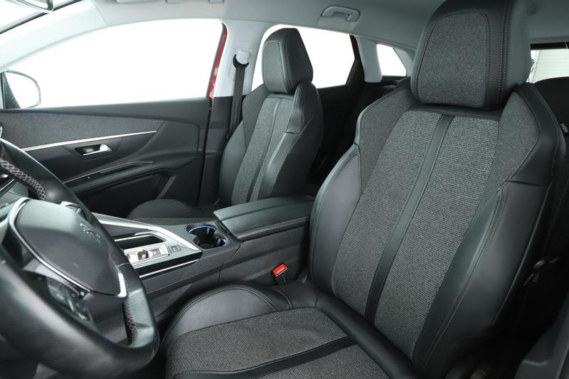 Peugeot 3008 1.5 Blue-HDi Allure Eat8 130 ch