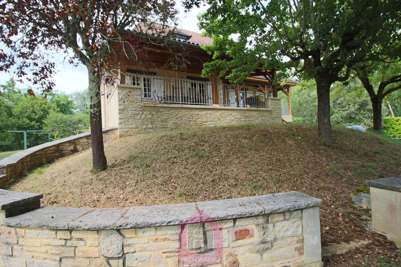 Maison - 146 m² - 6 pièces