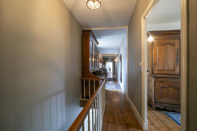 Château - 360 m² - 12 pièces