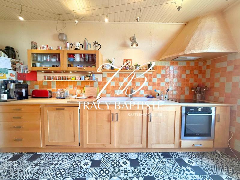 Maison - 316 m² - 10 pièces