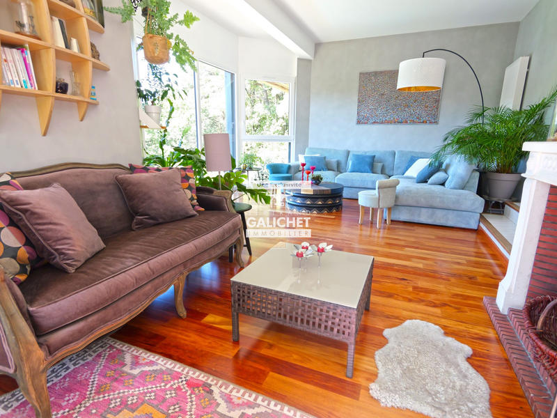 Maison traditionnelle - 155 m² - 5 pièces