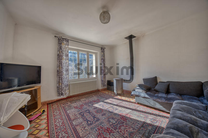 Maison - 137 m² - 8 pièces