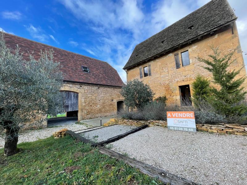 Propriété - 143 m² - 6 pièces