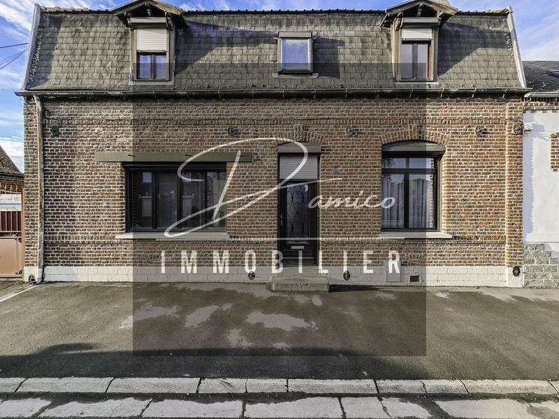 Maison - 150 m² - 8 pièces