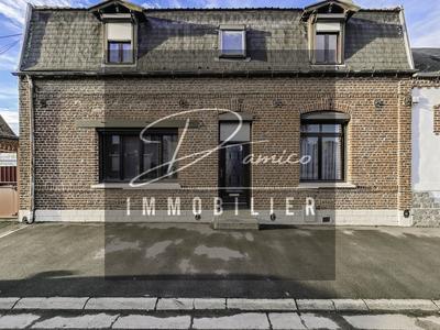 Maison - 150 m² - 8 pièces