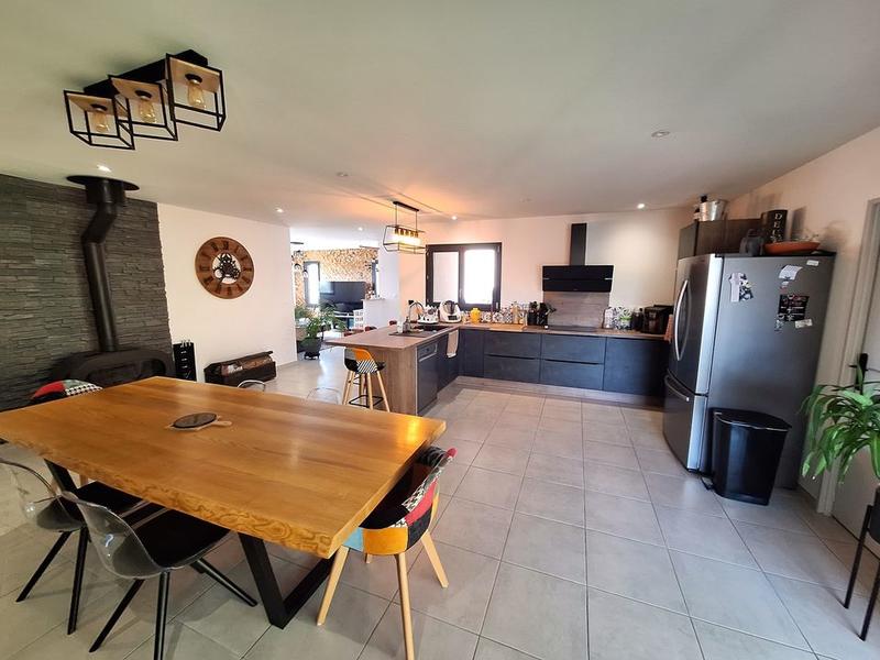 Maison - 111 m² - 4 pièces