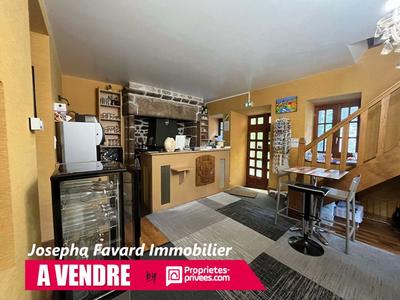 Propriété - 370 m² - 12 pièces