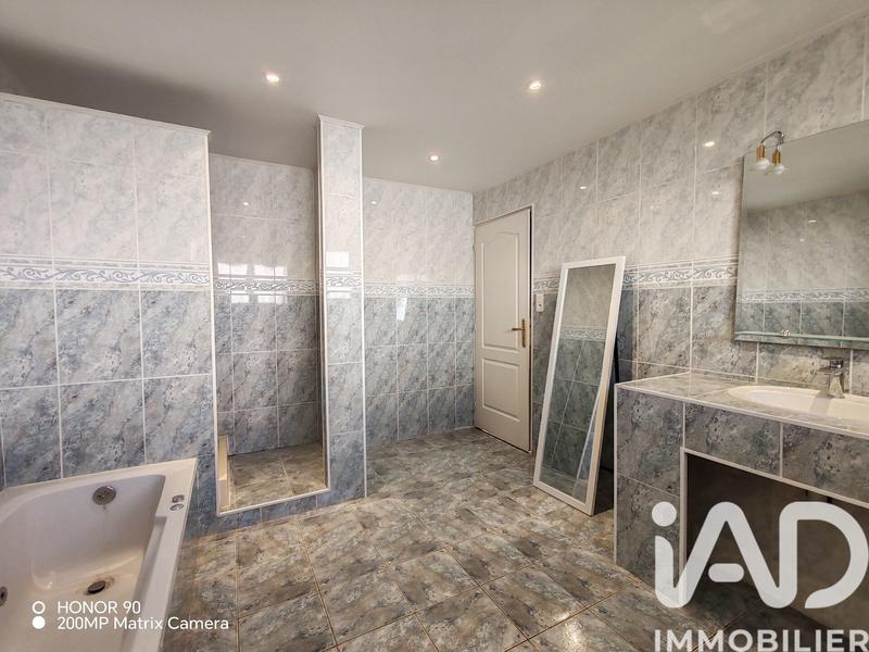 Maison - 138 m² - 4 pièces