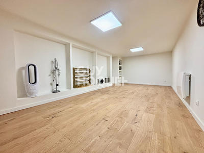 Maison - 84 m² - 5 pièces