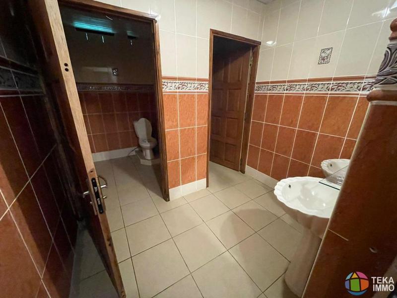 Local commercial - 316 m² - 2 pièces