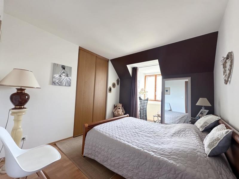 Pavillon - 140 m² - 6 pièces