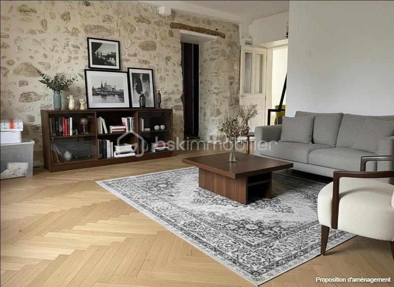 Maison - 180 m² - 8 pièces