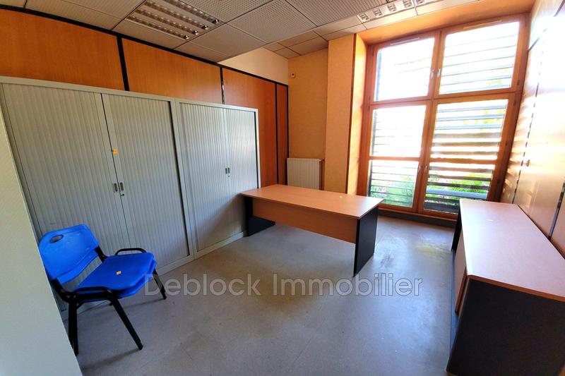 Bureau - 630 m²